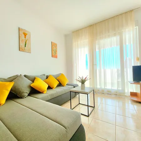 With Shared Pool Apartment *