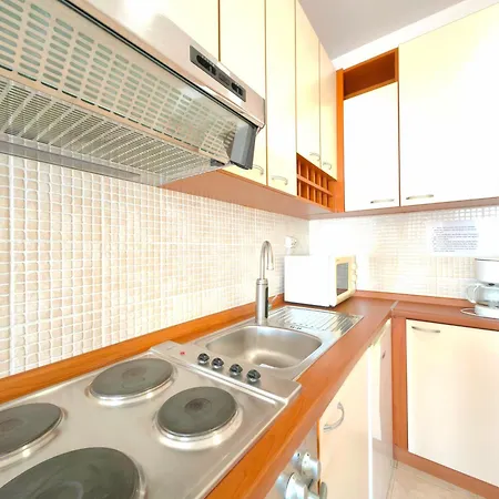 Apartment With Shared Pool